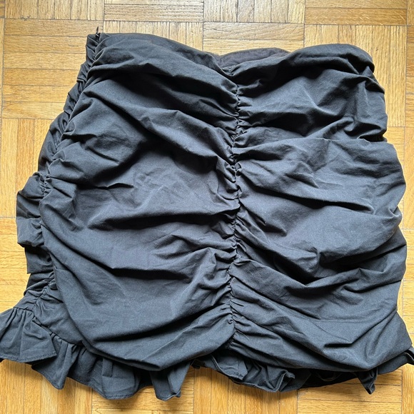 Glamorous Scrunched Skirt - Picture 3 of 3